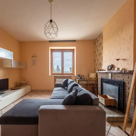 #914 - Irpinia Apartment *