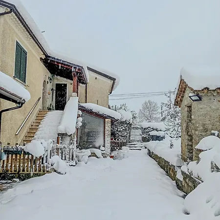 #914 - Irpinia Apartment